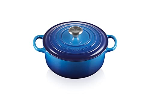 Le Creuset Signature Gusseisen-Bräter mit Deckel, Ø 22 cm, Rund, Für alle Herdarten und Induktion geeignet, Volumen: 3,3 l, 3,932 kg, Azure, 21177222202430