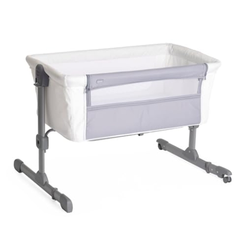 Chicco Next2Me Essential Neugeborenen Beistellbett, Nachhaltig, Kompatibel mit verschiedenen Betten, Höhenverstellbar, Neigbar, Gute Luftzirkulation, Matratze und Tasche enthalten, 0-6 Monate