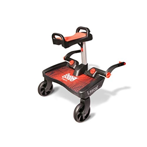 Lascal BuggyBoard Maxi+, Kinderbuggy Trittbrett mit großer Stehfläche und Saddle, Kinderwagen Zubehör für Kinder von 2-6 Jahren (22 kg), kompatibel mit fast jedem Buggy und Kinderwagen, rot
