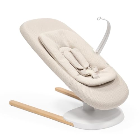 Stokke Yoga Babywippe & Schaukel, Light Sand - 2 Bewegungsrichtungen zur Beruhigung & Stimulation von Babys bis 11 kg - Mit Neugeborenen-Kissen zur Kopfunterstützung - 3 verstellbare Positionen