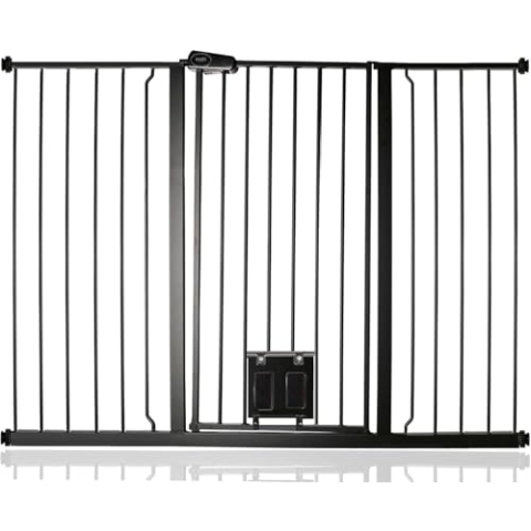 Bettacare Haustiergitter mit Verriegelbarer Katzenklappe, 133.2cm - 140.8cm, Schwarz, 104cm in der Höhe, Extra Hohes Haustier Sicherheitsgitter mit Katzenklappe, Einfache Installation