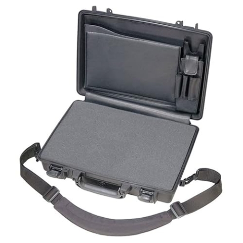 Peli Koffer Modell 1490 CC2 für Akten und Fotozubehör