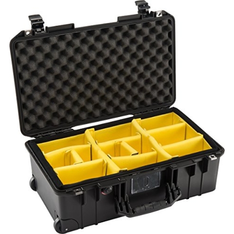 Peli 1535 Air Leichter Schützender Trolley für Kamera- und Fotografieequipment, Wasser- und Staubdicht, 27L Volumen, Mit Gepolstertem Einteiler, Farbe: Schwarz
