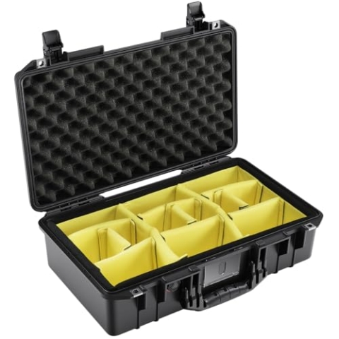 PELI 1525 Air Leichter Schutzkoffer für DSLR Kardanringe und Sensible Ausrüstung, Wasser- und Staubdicht, 26L Volumen, Mit Schaumstoffeinlage (Anpassbar), Farbe: Schwarz