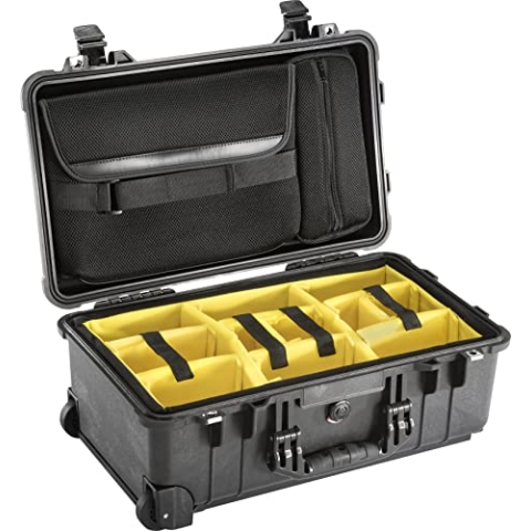 PELI 1510 Robuster Koffer Trolley Mit Laptop- und Zubehörfach im Deckel, gepolstertem Einteilungssystem im Boden, IP67 Wasserdicht, Staubdicht, Schlagfest, 27L Volumen, Schwarz
