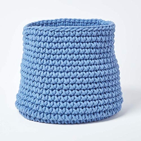 Homescapes gestrickter Aufbewahrungskorb in blau, runder Strickkorb/Stoffkorb 42 x 37 cm aus 100% Baumwolle mit Grobstick-Optik