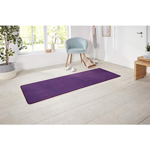 Hanse Home Nasty Läufer – Flauschiger Kurzflor Teppich Einfarbig Unifarben für Esszimmer, Wohnzimmer, Kinderzimmer, Flur, Schlafzimmer, Küche – Uni Violett, 80x300cm