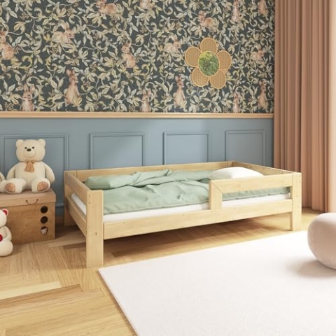 Need Sleep Montessori Bett Kinder Kinderbett 90x200 cm mit Rausfallschutz und Lattenrost Juniorbett Kleinkind Klienkindbett ab 2 Jahre niedrig für Mädchen und Jungen aus Holz