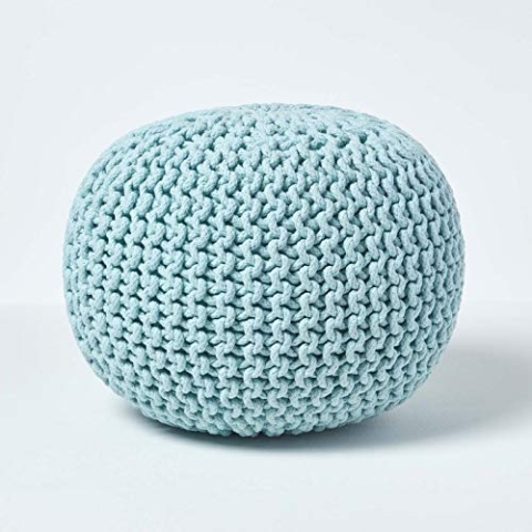 HOMESCAPES Pouf Strickpouf rundes Bodenkissen, Sitzpouf 35 x 40 cm, gepolsterter Sitzhocker, Sitzpuff/Puff mit grob gestricktem Bezug aus 100% Baumwolle, Strickpuff, blau/hellblau
