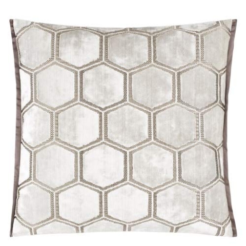 DESIGNERS GUILD Manipur Oyster Kissen 43x43cm