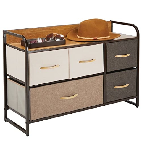 mDesign Kommode mit 5 Schubladen – breiter Schubladenschrank für Schlafzimmer, Wohnzimmer oder Flur – Kleiderkommode aus Metall, MDF und Stoff – mehrfarbig und braun