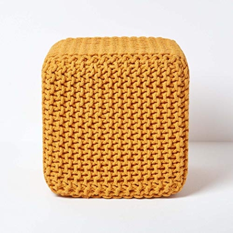Homescapes gestrickter Sitzhocker Sitzwürfel Senf, Strick Sitzpuff 35 x 35 x 35 cm, Strickhocker mit grob gestricktem Bezug aus 100% Baumwolle, Füllung aus 100% Polystyrol…