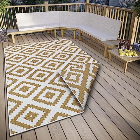 NORTHRUGS Malta In- & Outdoor Wendeteppich - Flachgewebe, Geometrisches Design, ÖKO-TEX, Wetterfest & UV-beständig für Balkon, Terrasse, Garten - Ocker, 120x170cm