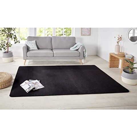Hanse Home Nasty Teppich – Wohnzimmerteppich Flauschiger Kurzflor Einfarbig Unifarben für Esszimmer, Wohnzimmer, Kinderzimmer, Flur, Schlafzimmer, Küche – Uni Schwarz, 200x200cm
