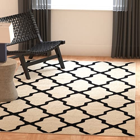 SAFAVIEH Geometrisch Teppich für Wohnzimmer, Esszimmer, Schlafzimmer - Cambridge Collection, Kurzer Flor, Elfenbein und Schwarz, 152 X 244 cm