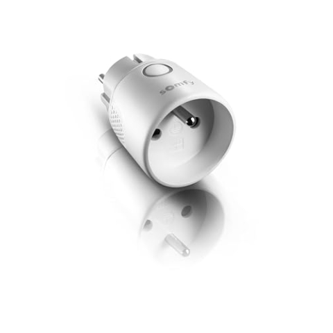 Somfy 1822617 - Funk-Zwischenstecker Plug io on/off Typ E, TaHoma-kompatibel, Bedienung von 230V-Geräten, Lampen und Leuchten via App oder Fernbedienung, Innenbereich