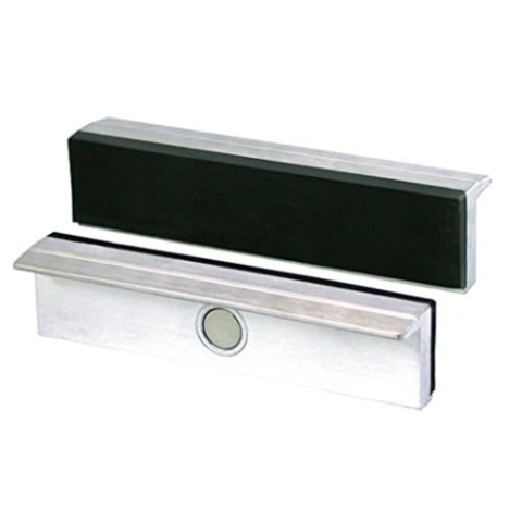 Heuer Schraubstockbacken (Schutzbacken rechtwinkelig; planparallel; integrierte Spezialmagnete; passend zu Schraubstock 140 mm; Material: Aluminium, Gummi) 112140