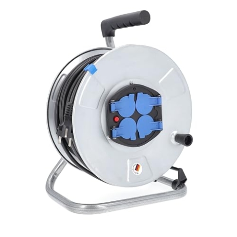 as - Schwabe Heimwerker Metallkabeltrommel, 25 m H05RR-F 3G1,5 Leitung 230V/16A, mit 4 blauen Schutzkontaktsteckdosen inkl. Klappdeckel & Thermoschutzschalter, IP20, Made in Germany, Silber, 10411
