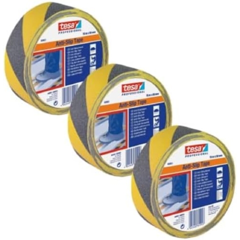 tesa Anti-Rutsch 60950 DIN 51130 - Antirutschband mit Anti-Rutsch-Effekt für sicheren Tritt in riskanten Arbeitsbereichen - für innen und außen - schwarz-gelb - je 15 m x 5 cm | 3er Pack