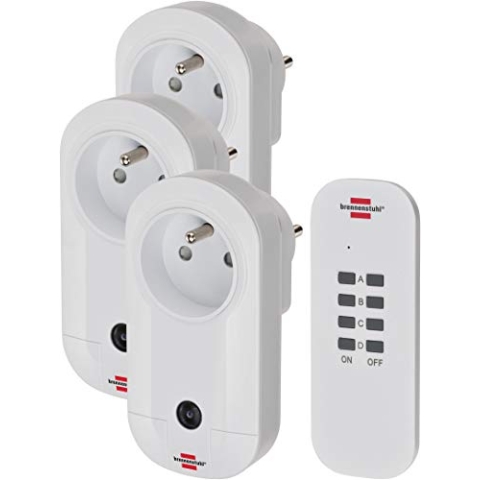 Brennenstuhl Set 1 Fernbedienung und 3 Comfort-Line Empfänger (einfaches Ein- und Ausschalten von elektrischen Geräten, Verwendung im Innenbereich IP20, Reichweite bis 25 m), Weiß