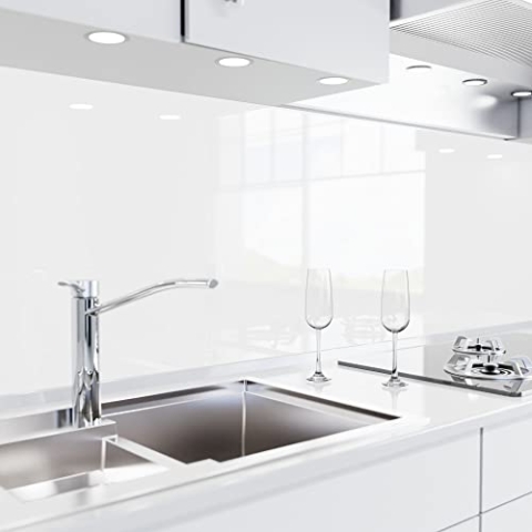 danario Küchenrückwand selbstklebend - Glasoptik - Spritzschutz Küche - versteifte PET Folie - 0,8 mm - Polarweiß - 80cm x 220cm