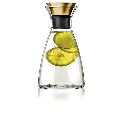 EVA SOLO | Tropffreie Karaffe 1,0 l Messing |100% tropffreie Karaffen mit Edelstahlkragen mit PVD-Beschichtung im Messing-Look; kein Polieren erforderlich | brass