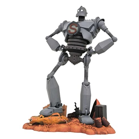 Diamond Select Toys Iron Giant Gallery Superman PVC Statue (OCT192537)