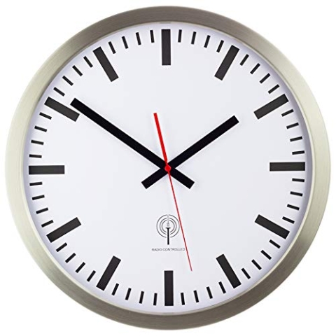 Eurotime Funkwanduhr, 40 cm, Edelstahlgehäuse Silber, Echtglas, Bahnhofszifferblatt, automatische Zeitein- und Zeitumstellung, Wanduhr für Wohnbereich oder Büro, rote, nur für Innen, 56862-07