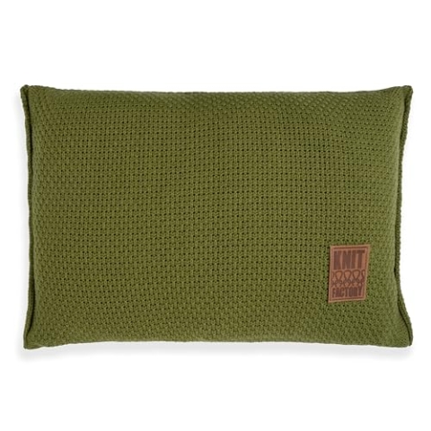 KNIT FACTORY - Jesse Zierkissen - Rechteckige Sofa Kissen - Moosgrün - Gestrickter Dekokissen - Couchkissen - 60x40 cm - Kissenbezug mit Füllung und Bezug