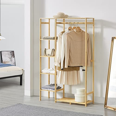 [en.casa] Garderobenständer Eurajoki 139x100x40 cm Kleiderständer mit Garderobenstange 4 Ablagefächern 2 Ablageflächen offene Garderobe Bambus Natur