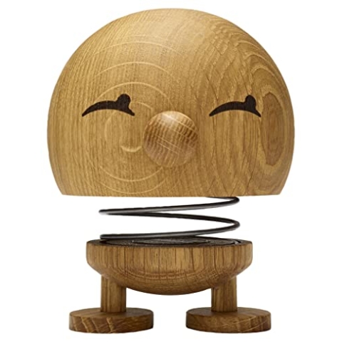Hoptimist Bimble, Holzdeko, Wackelfigur & Glücksbringer aus Holz, Deko Skandinavisch, Deko Wohnzimmer, Büro & Schreibtisch, Tolle Kleine Geschenke, 7,4 x 8,5 x 9,5 cm, Medium, Oak