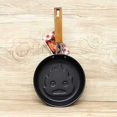 Benelic Le Château Travelling Crêpe Pan Calcifer, Schwarz