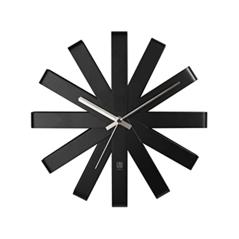Umbra Ribbon Wanduhr, Moderne Quarz Wanduhr aus gebogenem Metall für Küche, Büro und Schlafzimmer, 31 cm, Schwarz