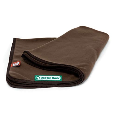 Doctor Bark | kuschelige Hundedecke waschbar bis 95°C, hygienische, weiche Fleecedecke für Sofa und Hundebett, Flauschige Haustierdecke - Made in Germany (M - 100x70 cm/Braun)