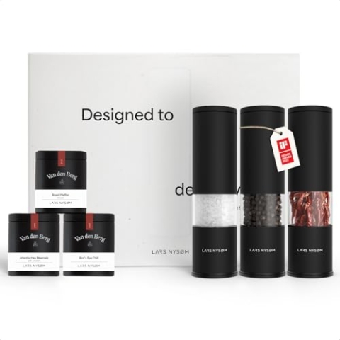 LARS NYSØM Gewürzmühlen & Gewürze Geschenkset - Salz und Pfeffermühlen Set mit Chilimühle & 3 Gewürzdosen (Salz, Pfeffer, Chili) - Durch schöne Geschenkbox eine tolle Geschenk Idee (Carbon Black)