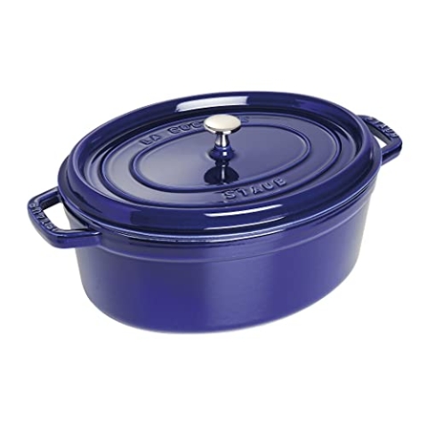 STAUB Gusseisen Bräter/Cocotte, Oval 31 cm, 5,5 L, Aromaregen Funktion für optimale Befeuchtung, Für alle Herdarten inkl. Induktion & Backofen, Dunkelblau