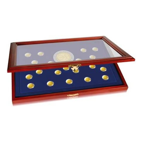 Safe 5879 Echt Holz Münzkasette für 20 x 33 mm Ø, Beispiel 10 Jahre WWU 2 Euro-Münzen in Dosen | Königsblaue Samteinlage | Abmessungen: 375 x 260 x 30 mm