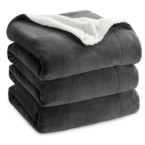 BEDSURE Kuscheldecke - Warm Sherpa Wolldecke & Sofadecke, Flauschig Sofaüberwurf Decke, Dicke Couchdecke, Fleecedecke, Flauschige Wohndecke für Couch, Anthrazit, 220x240 cm, XXL