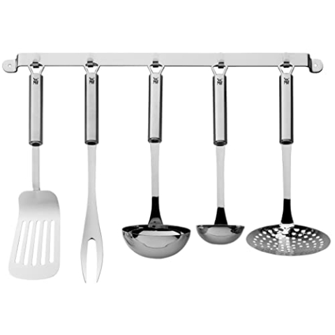 WMF Profi Plus Küchenhelfer Set 6-teilig, Hängeleiste mit 5 Helfer, Schöpflöffel, Schaumlöffel, Saucenlöffel, Wender, Fleischgabel, Kelle, Cromargan Edelstahl teilmattiert, spülmaschinengeeignet