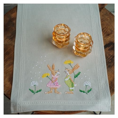 VERVACO Stickpackung Kreuzstich Set Vorgedruckt Tischläufer Osterhasen Stickdecken Vorgezeichnet DIY Basteln Erwachsene Kreativ Stickläufer zum Selbersticken 40 x 100 cm Stickset Weihnachten