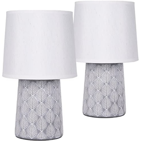 BRUBAKER 2er Set Tisch- oder Nachttischlampen - 33 cm - Grau - Keramik Lampenfüße - Blatt Ornamente - Leinen Schirme Weiß