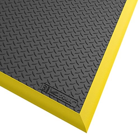 Notrax® 546 Diamond Flex™ Verfügbar ab November 102 cm x 163 xm Schwarz/Gelb