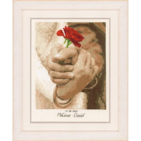 Vervaco Gezählter Kreuzstich Stickpackungen DIY Stickbilder Hochzeitsdeko Hochzeitsrose Wanddekoration Handarbeit Set für Erwachsene Kreatives ca. 21 x 28 cm Hochzeitsgeschenk Kreuzstichbilder Set