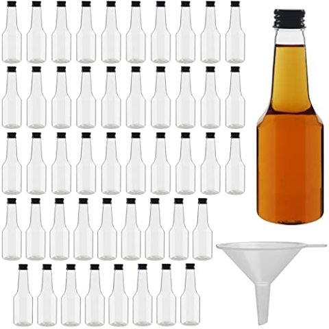 Belle Vous Kleine Schnapsflaschen (48er Pack) - 100ml - Wiederverwendbare Kleine Flaschen zum Befüllen aus Kunststoff mit Schwarzem Schraubverschluss, Flüssigkeitstrichter zum Ausgießen & Befüllen