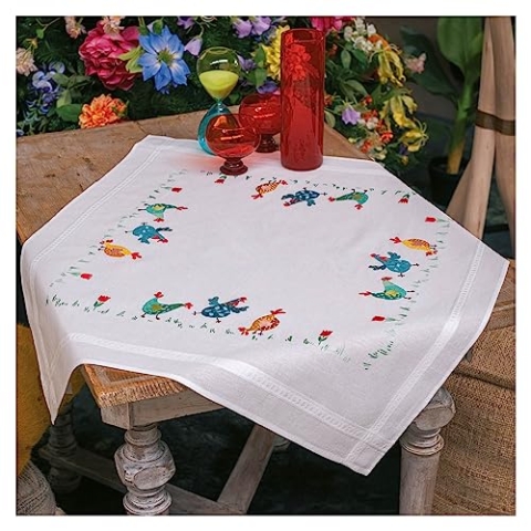 Vervaco Stickpackung Tischdecke Sticken Set Erwachsene Vorgedruckt bunte Hühner Stickdecken Vorgezeichnet Decke Sticken Stickpackung Plattstich 80 x 80 cm Stoff zum Sticken Kreatives Geschenk