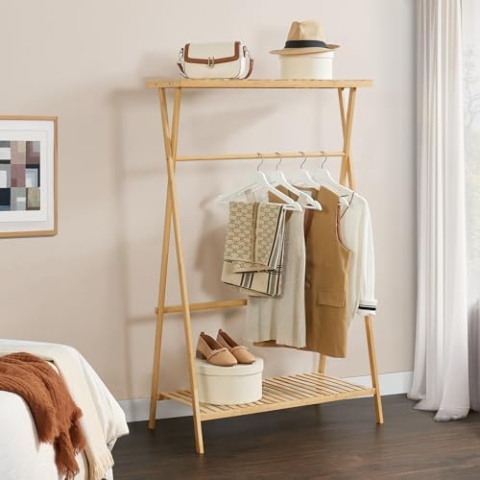 [en.casa] Garderobenständer Horten mit Kleiderstange Bambus Kleiderständer mit 2 Ablagen offener Kleiderschrank 140 x 90 x 45 cm Jackenständer Schuhablage
