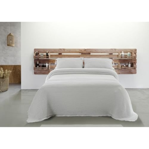 Hosteline Weiße Tagesdecke Marbella für Betten mit 135 cm Breite und 150 cm Breite (1 Stück)