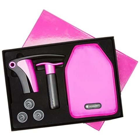 LE CREUSET, Geschenkset inkl. Weinpumpen mit Verschlüssen, Leverpull-Korkenzieher, Weinkühler, Lila, GS139