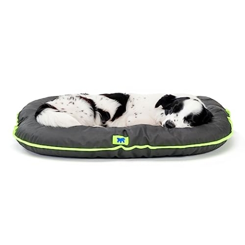 Ferplast Hundebett Hundematte, Hundekissen OSCAR 80 aus Waschbarem Technischen Stoff, Wasserabweisend, Widerstandsfähig und Kratzfest, 80 x 60 x h 11 cm. Schwarz