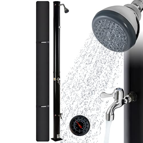Arebos Solardusche 20 Liter | 228 cm | integrierter Thermometer & Fußdusche | Schwarz | bis 60°C | mit Gartenschlauch-Anschluss & Aquastop Funktion | inkl. Montagematerial & Abdeckhaube